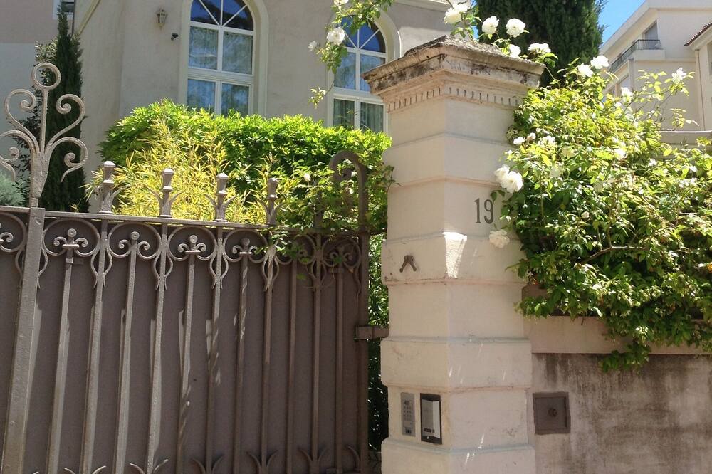 Photo of Outdoor in Carnot