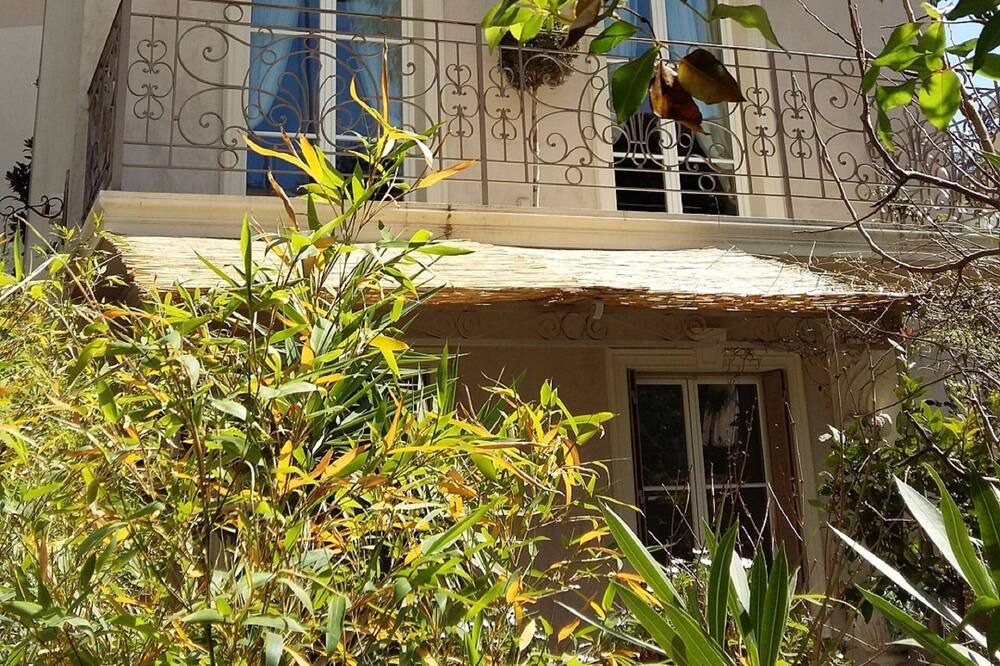 Photo of Outdoor in Carnot