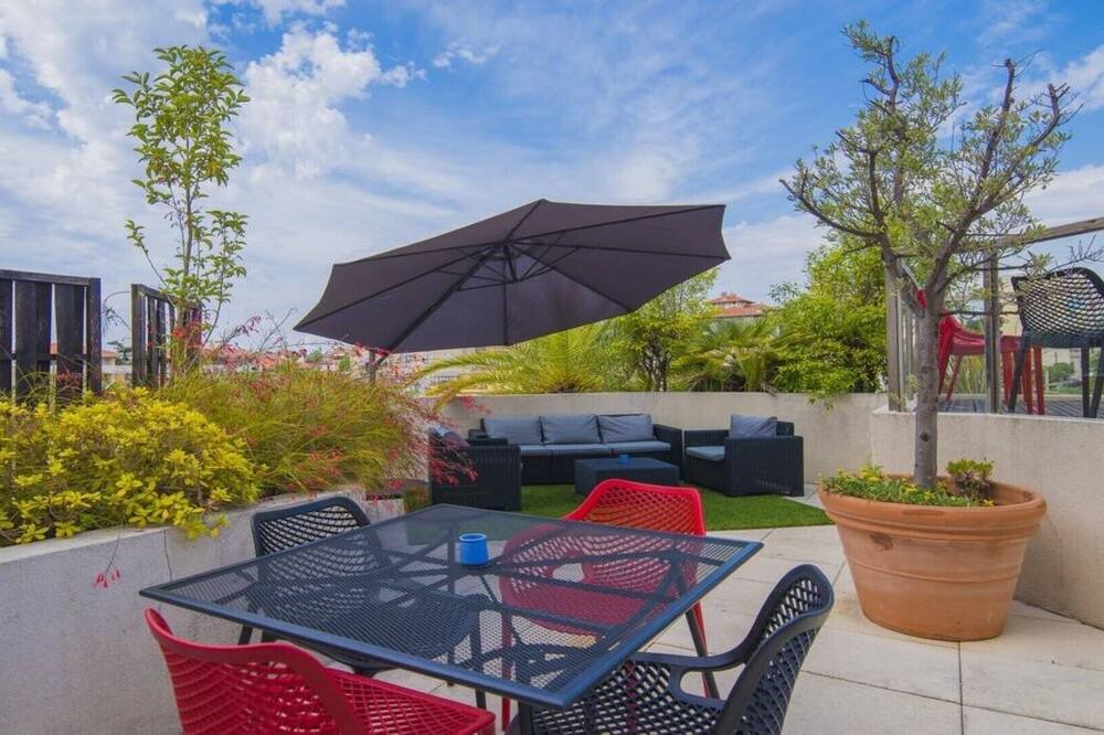 Photo of Patio Balcony in Carnot
