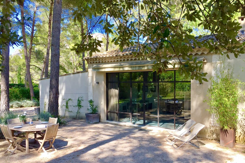 Photo of Patio Balcony in St.-Remy-de-Provence
