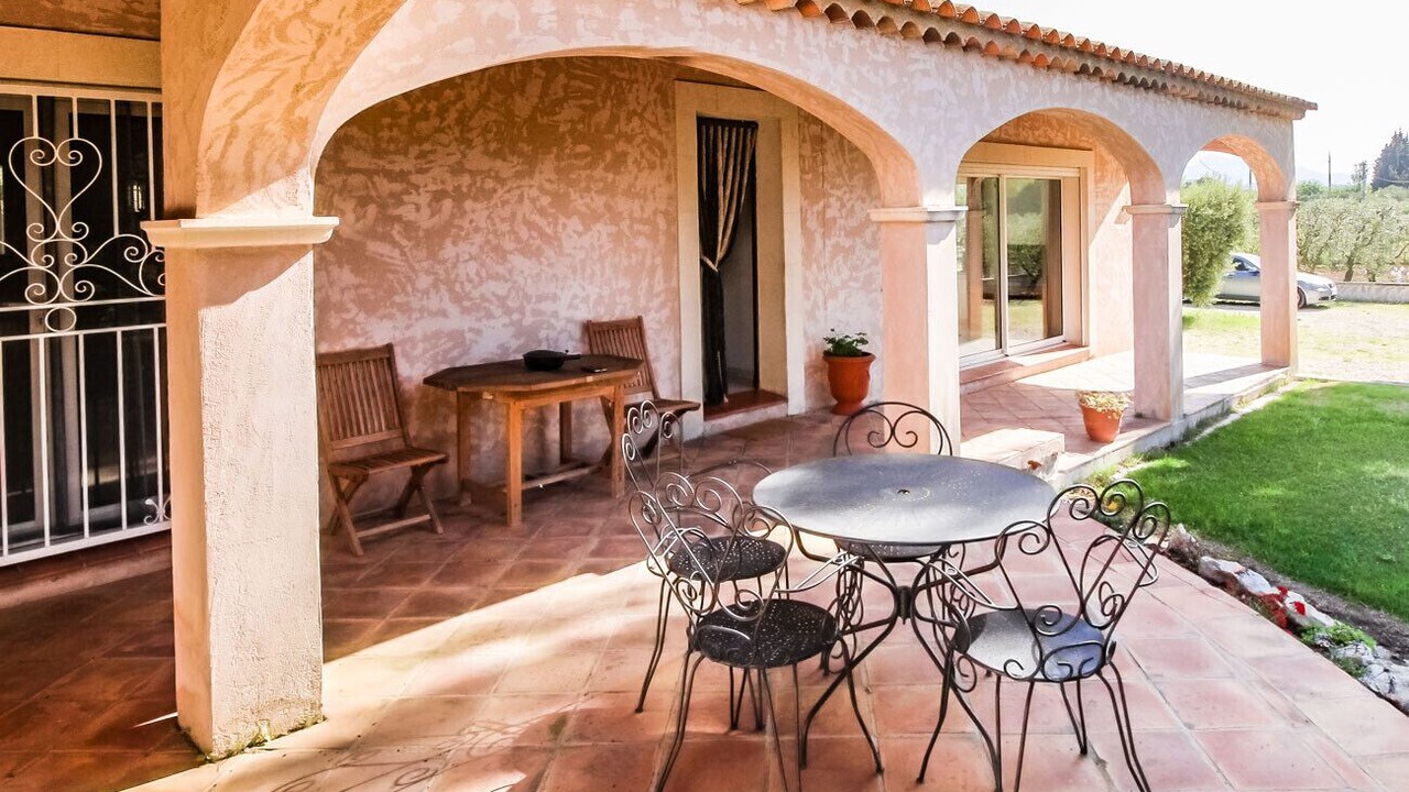 Photo of Outdoor in Mouries
