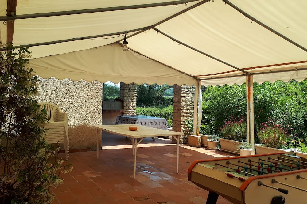 Photo of Patio Balcony in Cornillon-Confoux