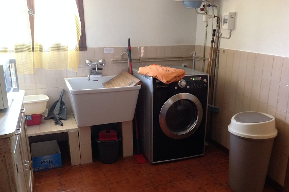 Photo of Bathroom in Cornillon-Confoux
