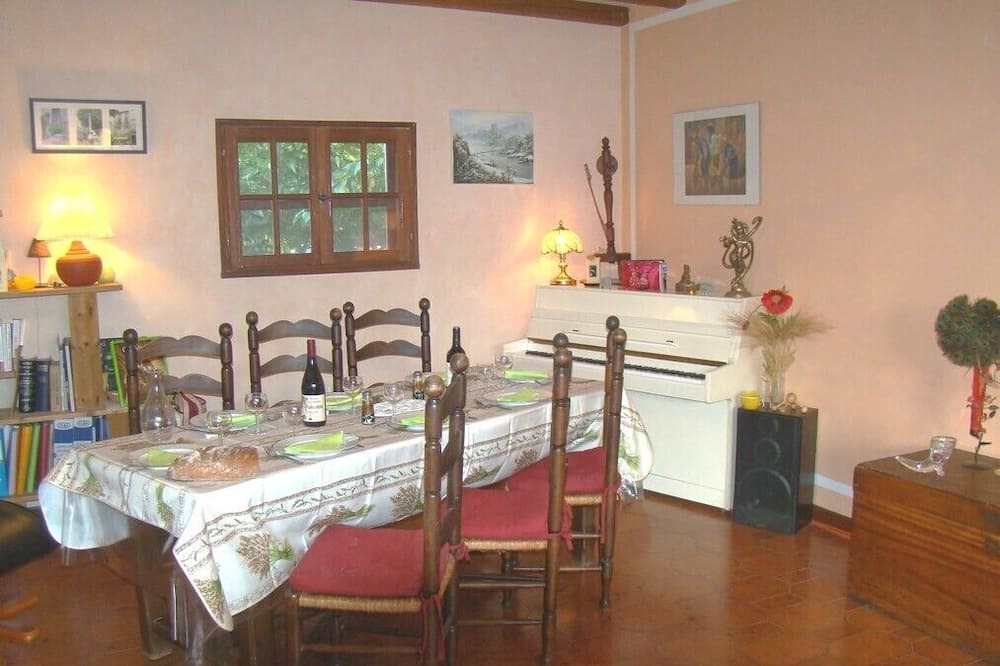 Photo of Others in Cornillon-Confoux