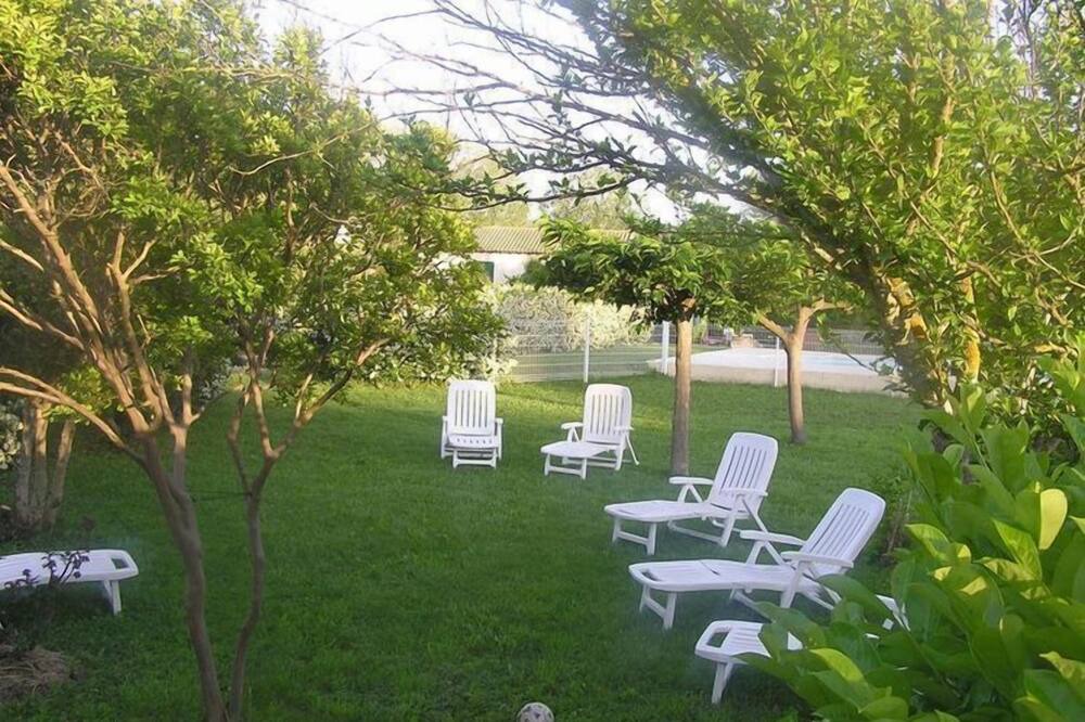 Photo of Outdoor in Cornillon-Confoux