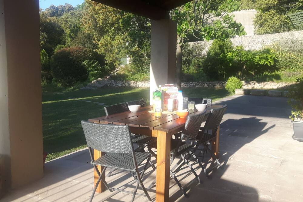 Photo of Patio Balcony in Caremeau