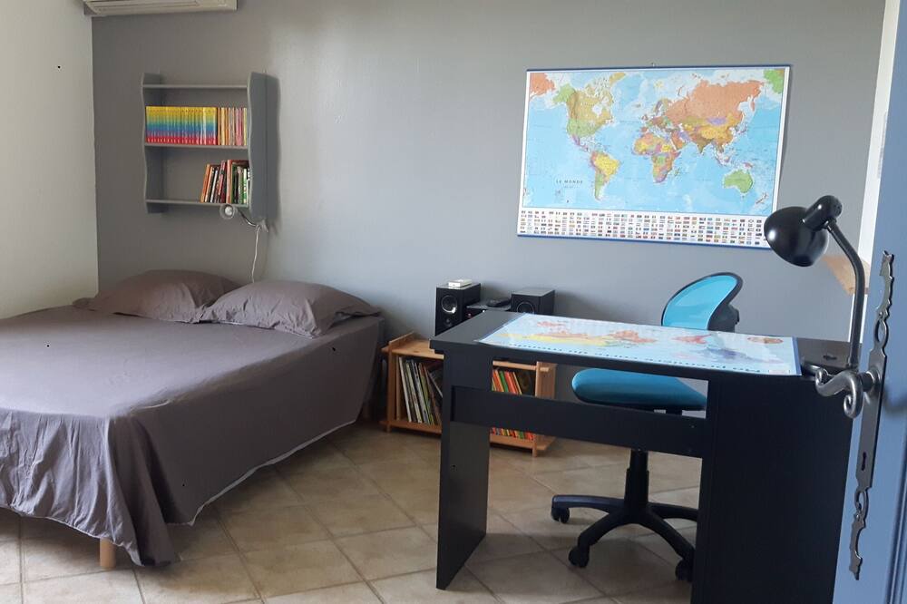 Photo of Bedroom in Caremeau