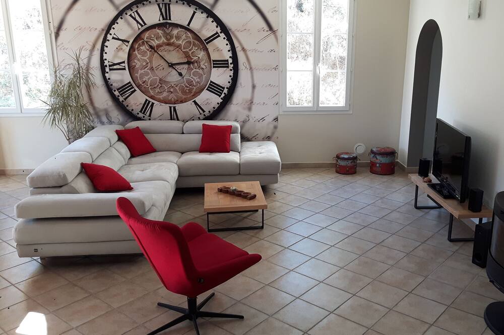 Photo of Livingroom in Caremeau
