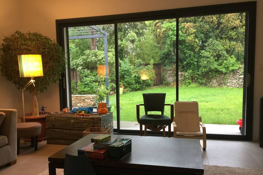 Photo of Livingroom in Quartier des Espesses