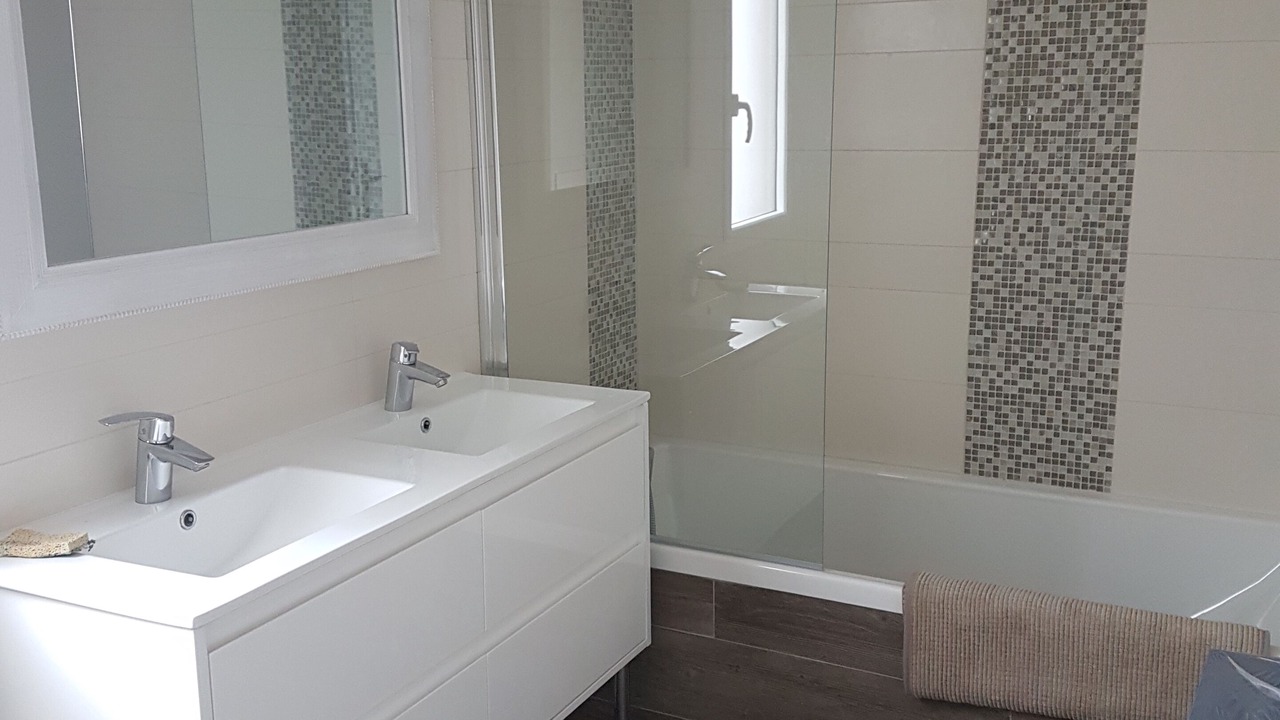 Photo of Bathroom in Pinet