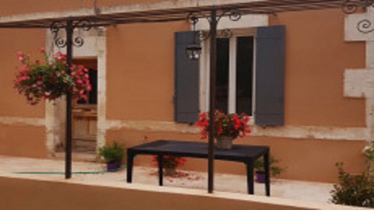 Photo of Outdoor in Noves