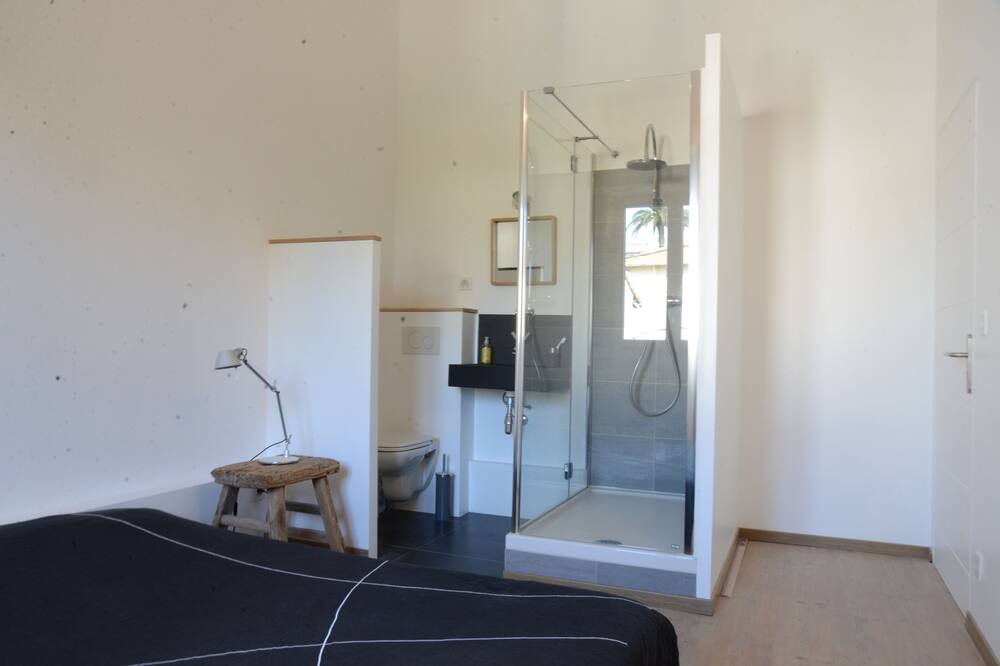 Photo of Bedroom in Carnot