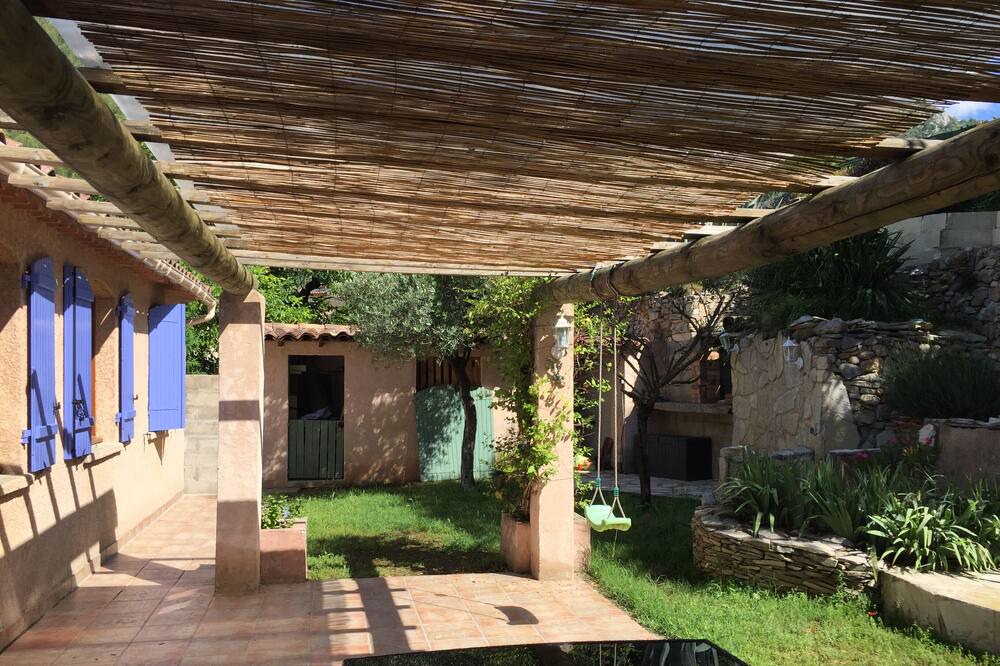 Photo of Outdoor in Cuges-les-Pins