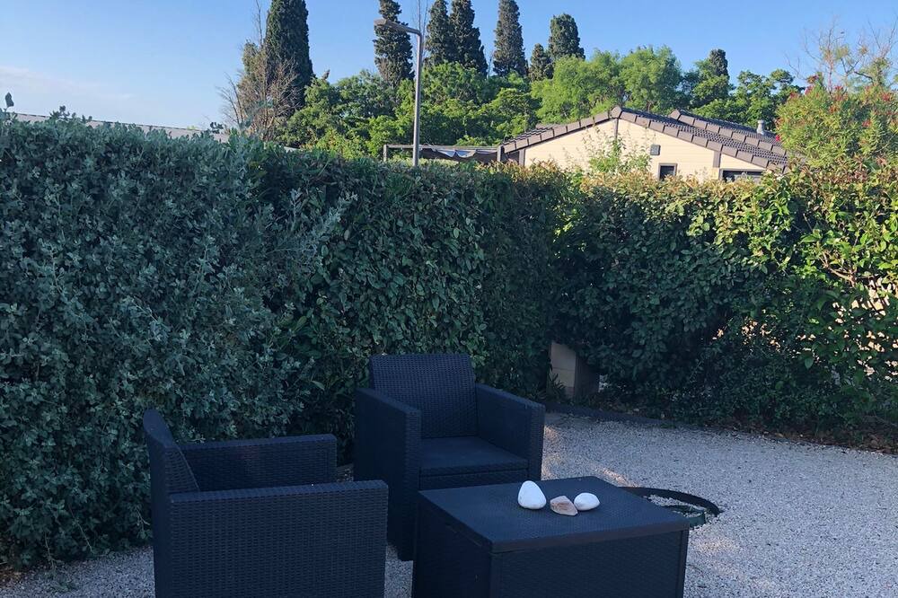 Photo of Outdoor in Pomerols