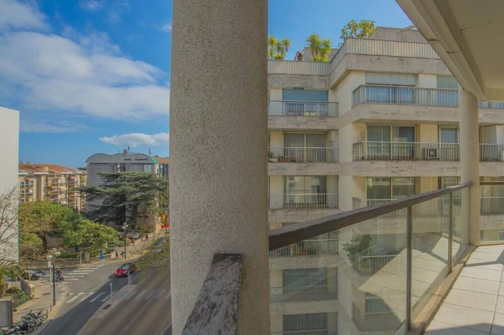 Photo of Patio Balcony in Carnot