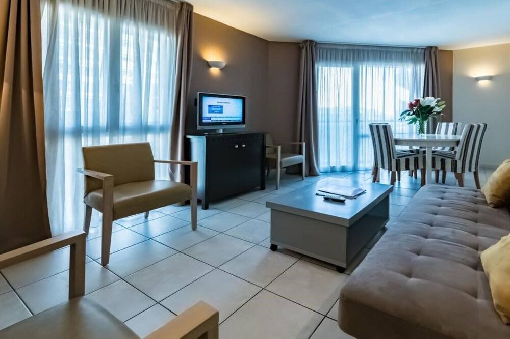 Photo of Livingroom in Carnot