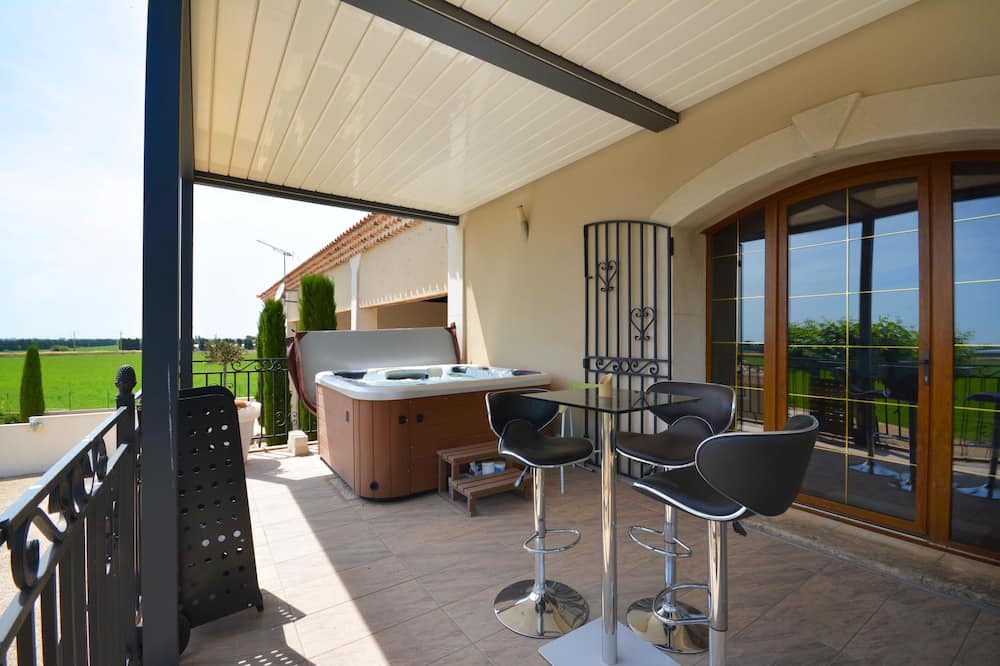 Photo of Patio Balcony in Arles