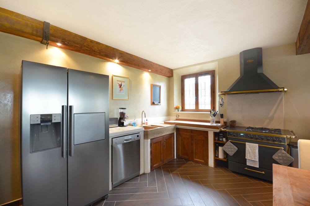 Photo of Kitchen in Arles