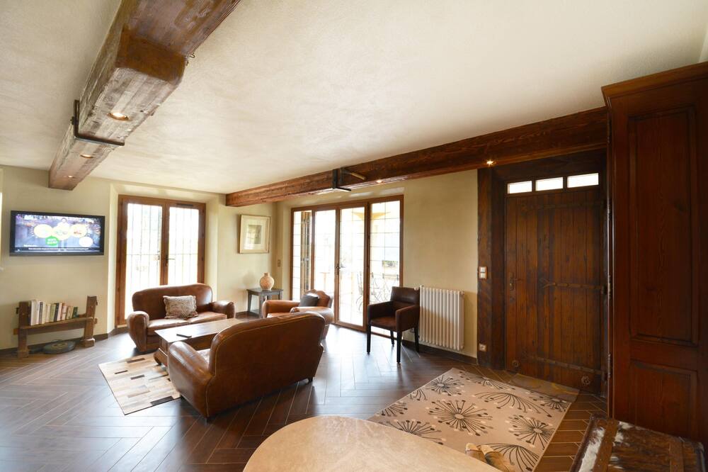 Photo of Livingroom in Arles