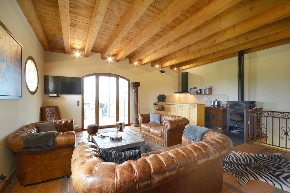 Photo of Livingroom in Arles