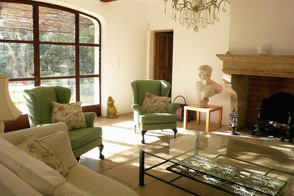 Photo of Livingroom in Bonnieux