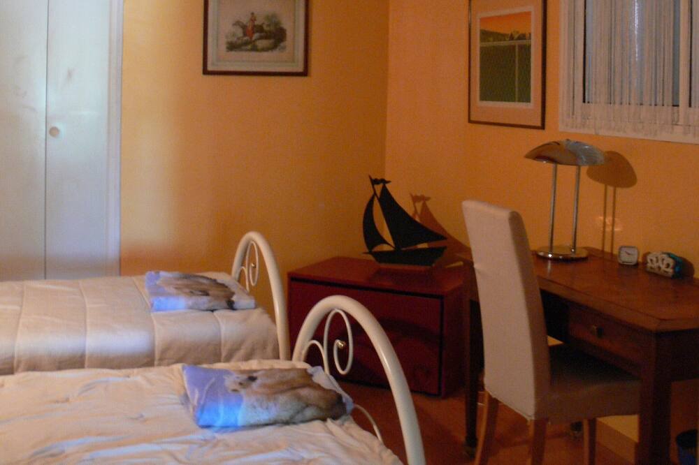 Photo of Bedroom in Arles