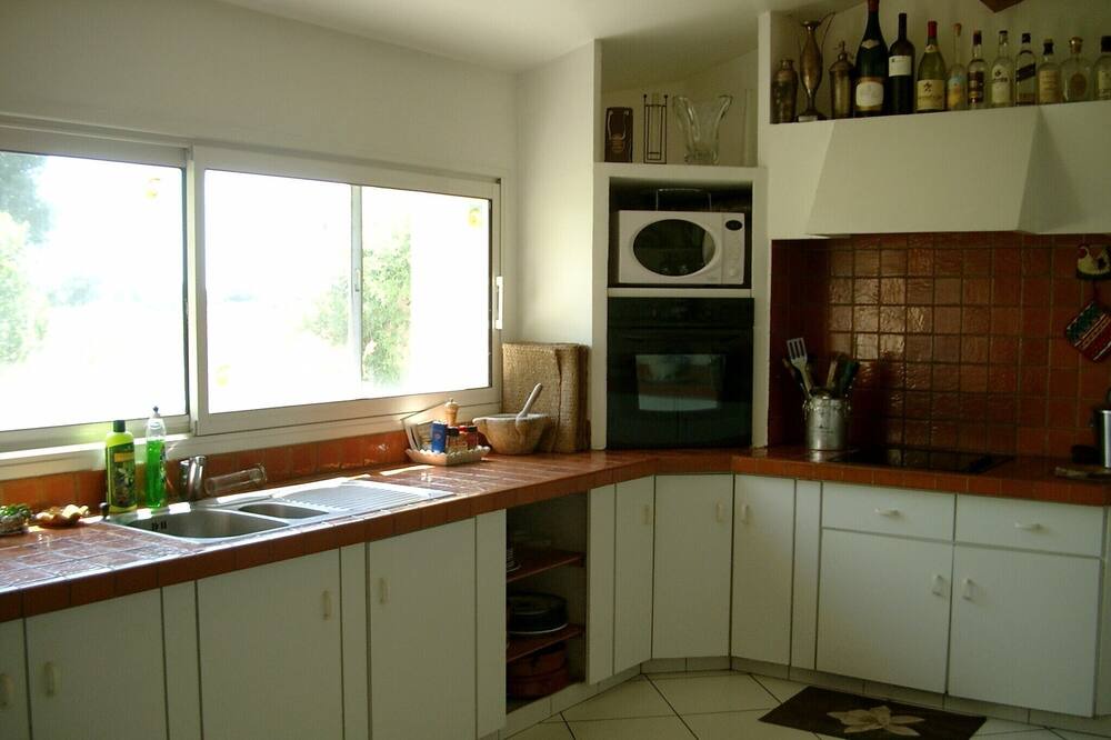 Photo of Kitchen in Arles