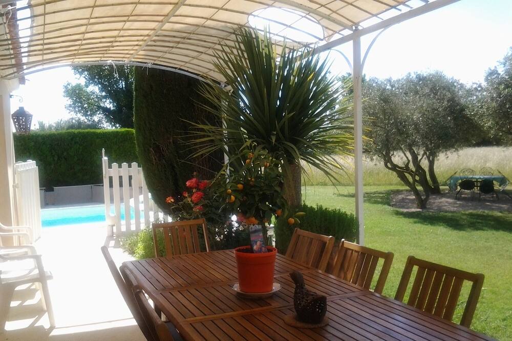 Photo of Patio Balcony in Arles