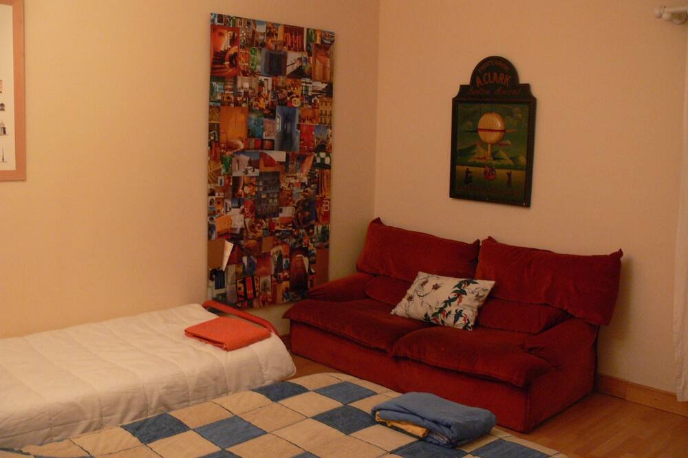 Photo of Bedroom in Arles