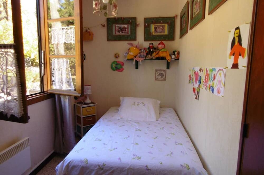 Photo of Bedroom in Reillanne