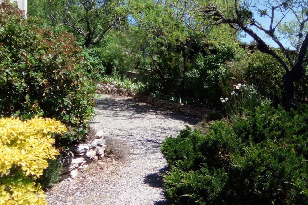 Photo of Outdoor in Reillanne