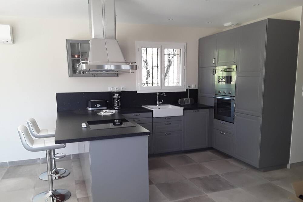 Photo of Kitchen in Cuges-les-Pins