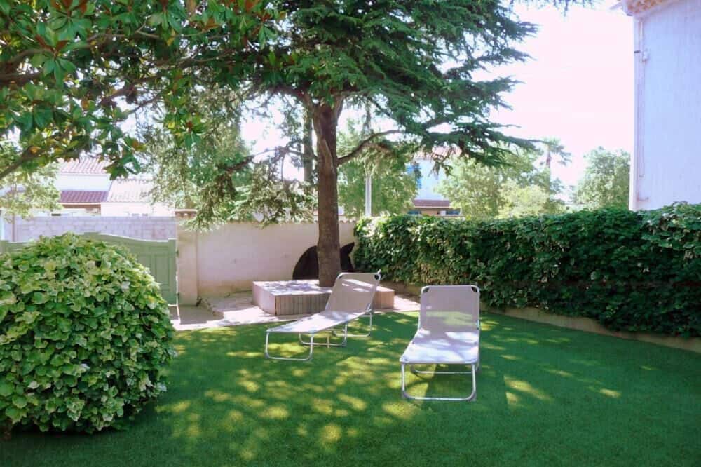 Photo of Outdoor in Port-Saint-Louis-du-Rhone