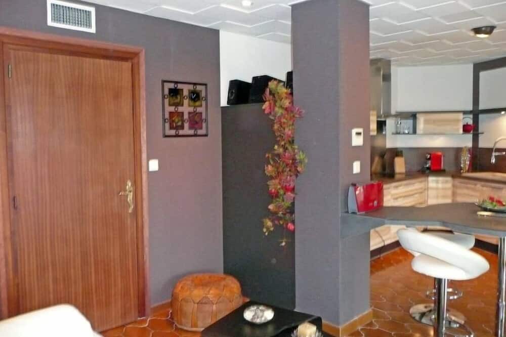 Photo of Livingroom in Port-Saint-Louis-du-Rhone
