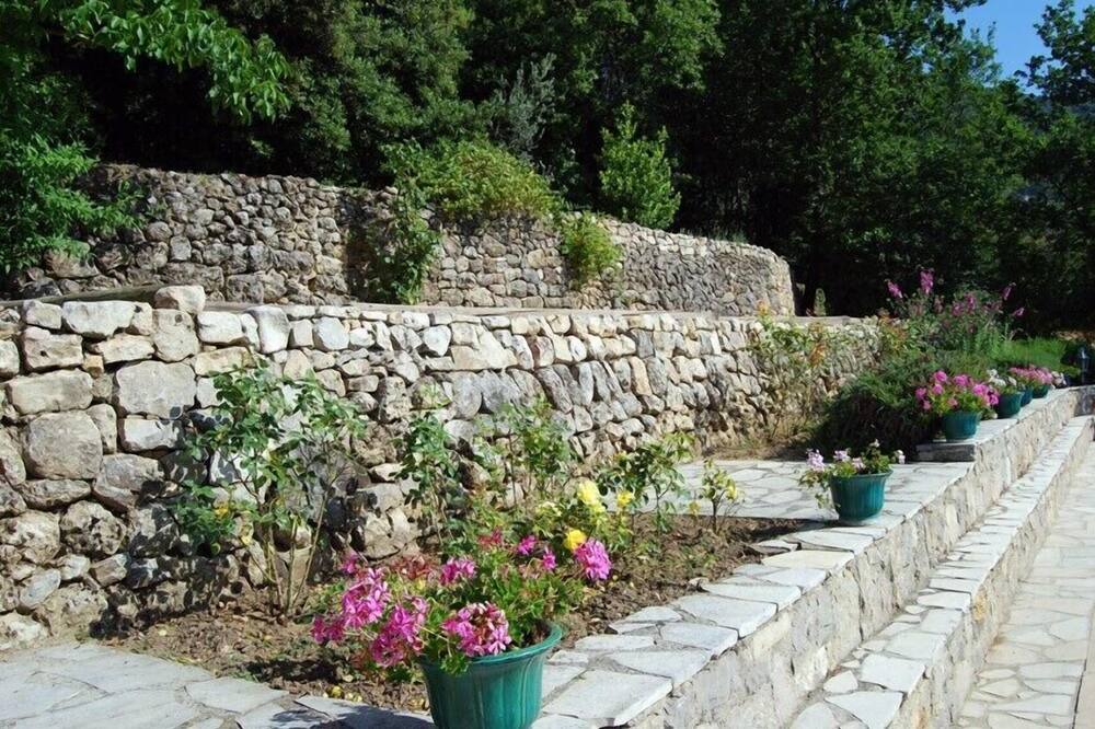 Photo of Outdoor in Bargemon