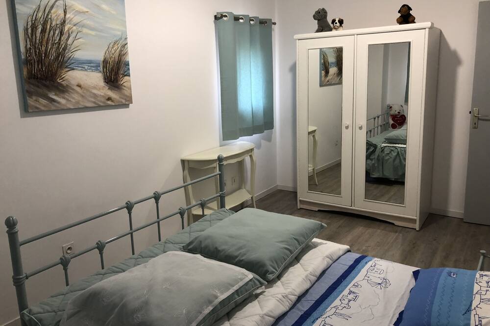 Photo of Bedroom in Gemenos