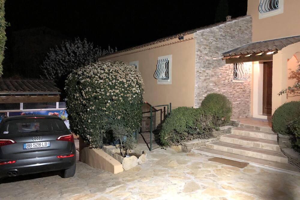 Photo of Outdoor in Gemenos