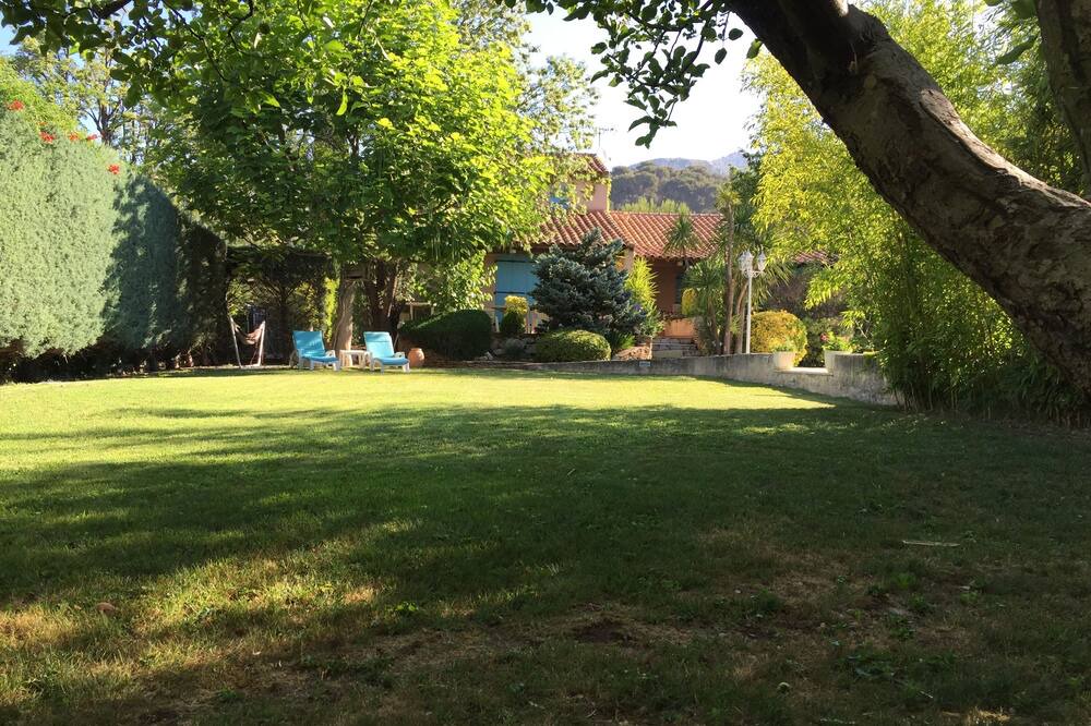 Photo of Outdoor in Gemenos
