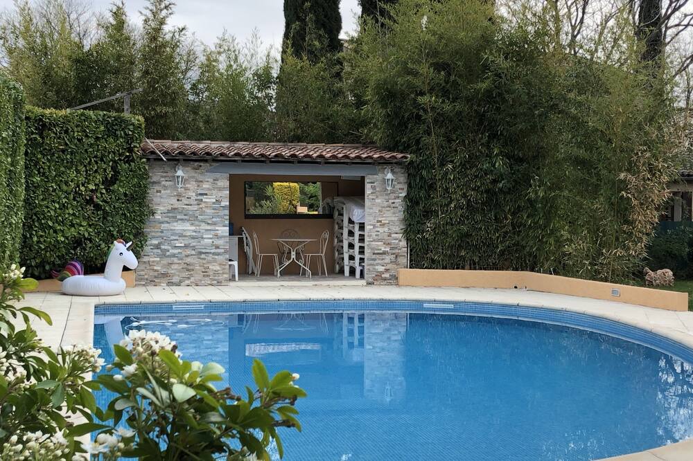 Photo of Outdoor in Gemenos