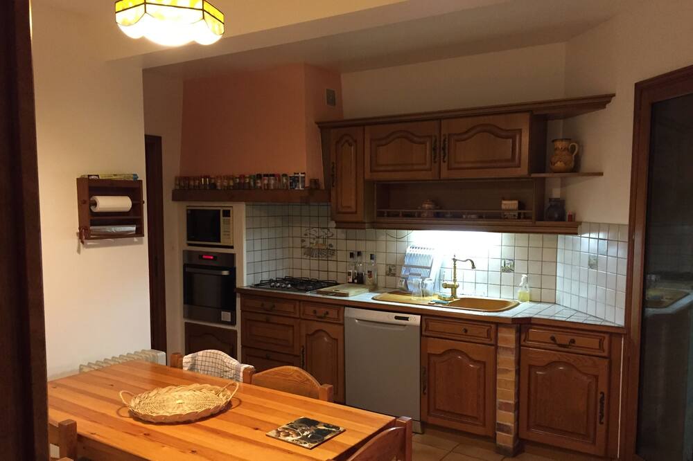Photo of Kitchen in Gemenos