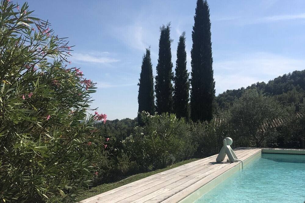 Photo of Outdoor in Vitrolles-en-Luberon