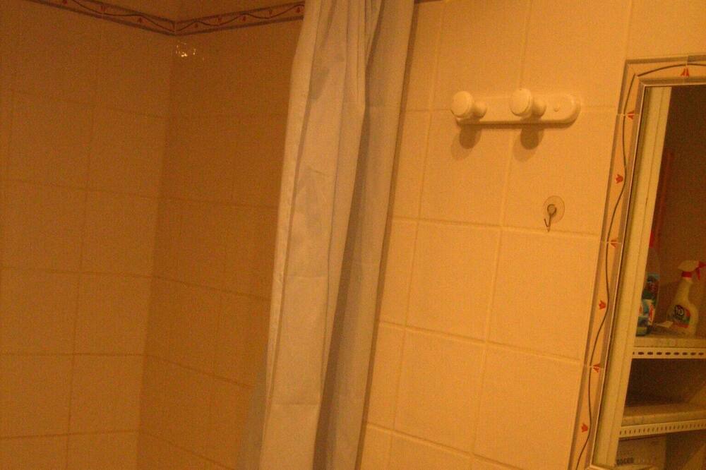 Photo of Bathroom in Les Lecques