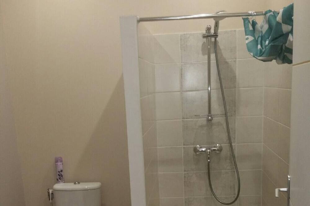 Photo of Bathroom in Miramas