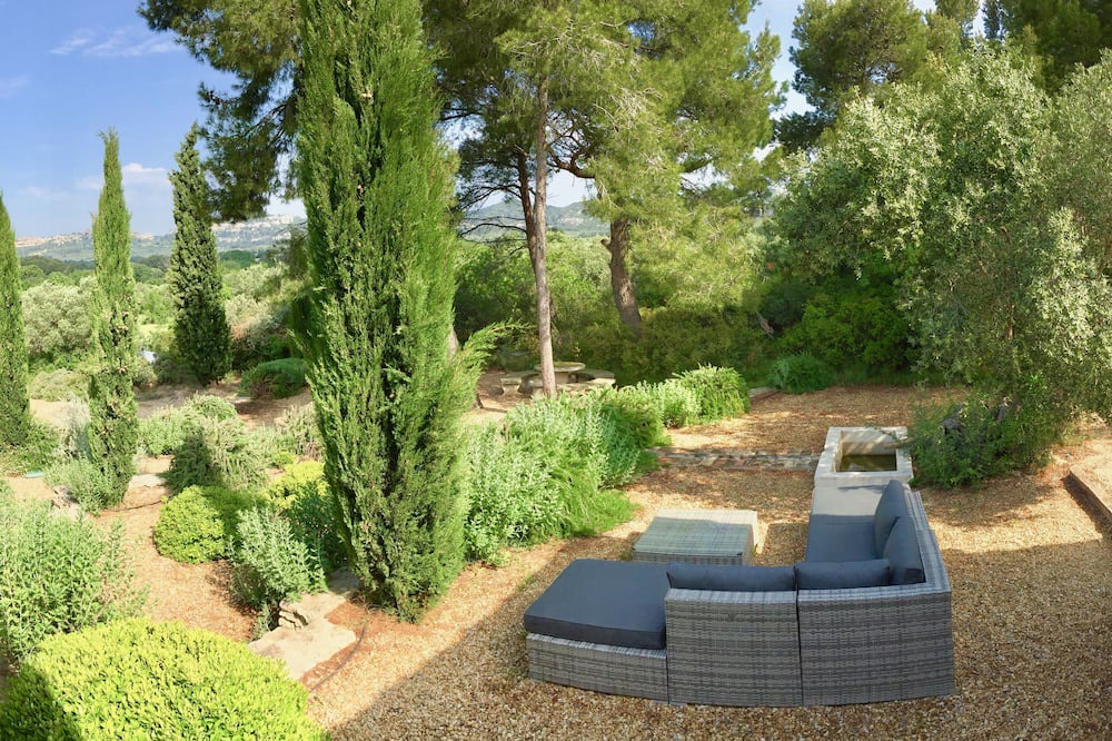 Photo of Patio Balcony in Les Baux-de-Provence