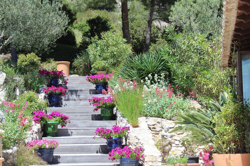Photo of Outdoor in Les Baux-de-Provence