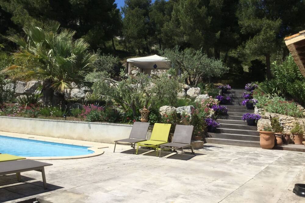 Photo of Outdoor in Les Baux-de-Provence
