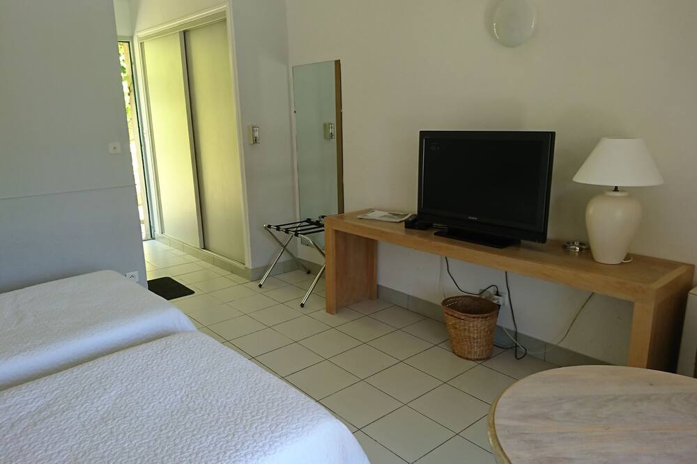 Photo of Bedroom in Maussane