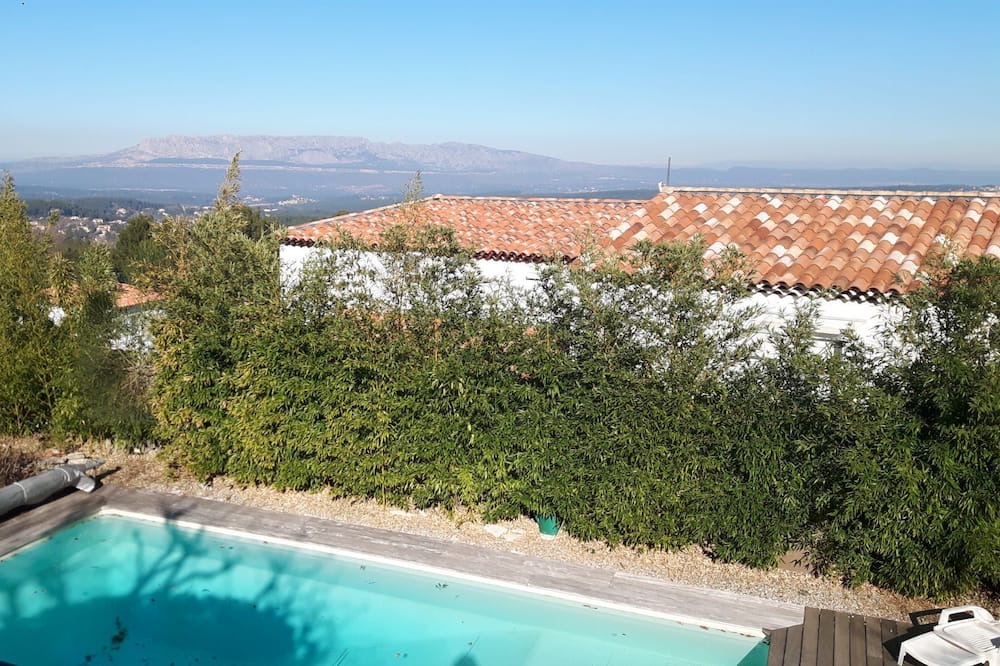 Photo of Outdoor in Saint-Savournin