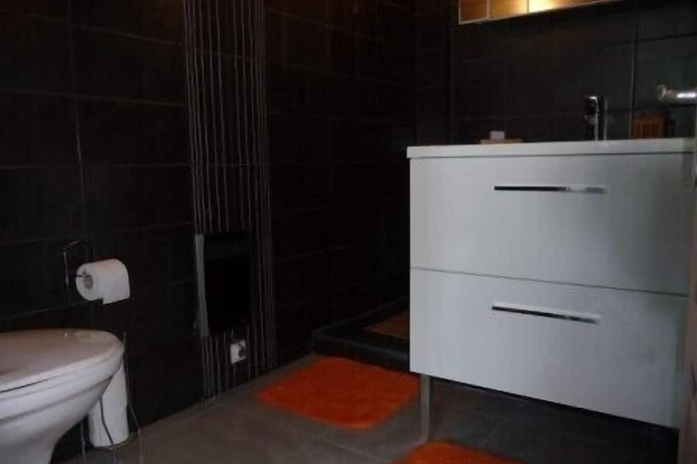Photo of Bathroom in Saint-Savournin