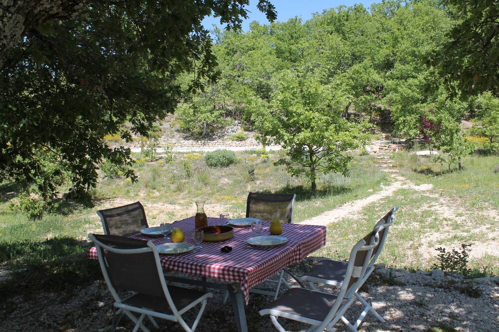 Photo of Patio Balcony in Saint-Martin-de-Castillon